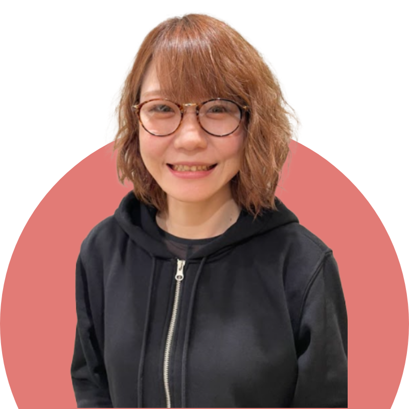 黒 あゆみ カラー事業部
                五反田店店長　2019年9月入社